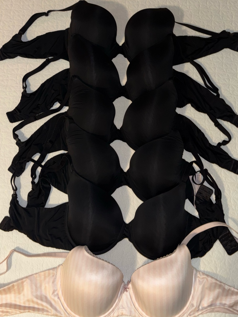 💕VICTORIAS SECRET💕6! 38D T SHIRT BRA BUNDLE💕5BLACK 1PINK STRIPE💕